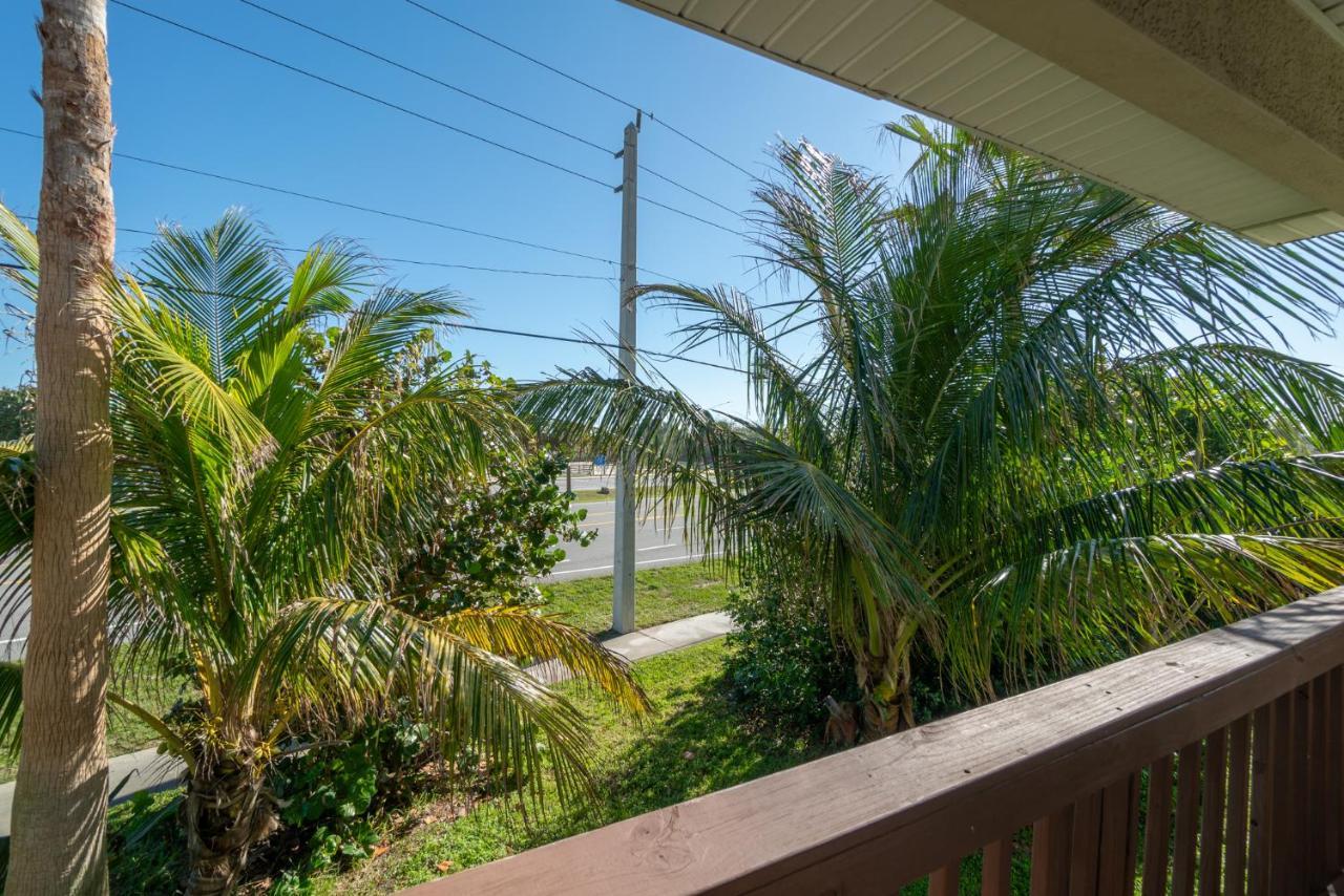 Beachside Serenity Escape - Private 3Br And 2Ba, Dog Friendly Duplex Oasis, Steps To Shore! Мельбурн Экстерьер фото